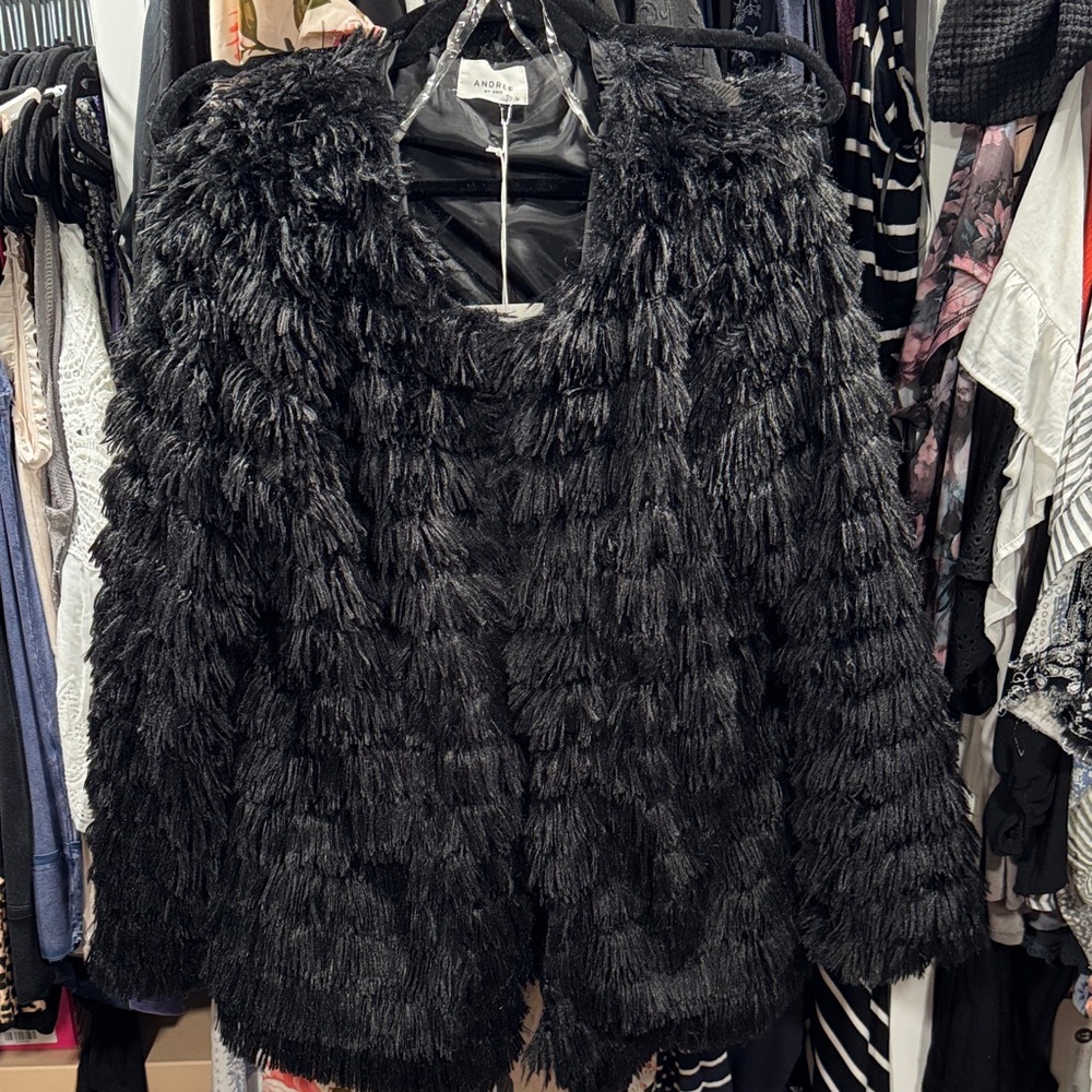 ANDREE BY UNIT Black Textured Blazer